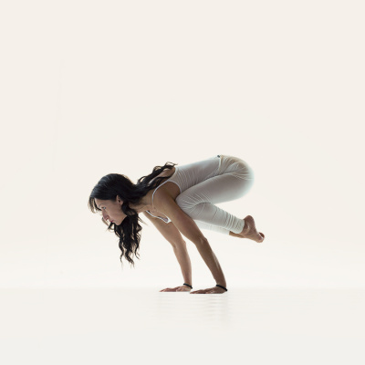 Guru Mai Ram bakasana