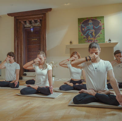 Mai Ram Yoga Pranajama